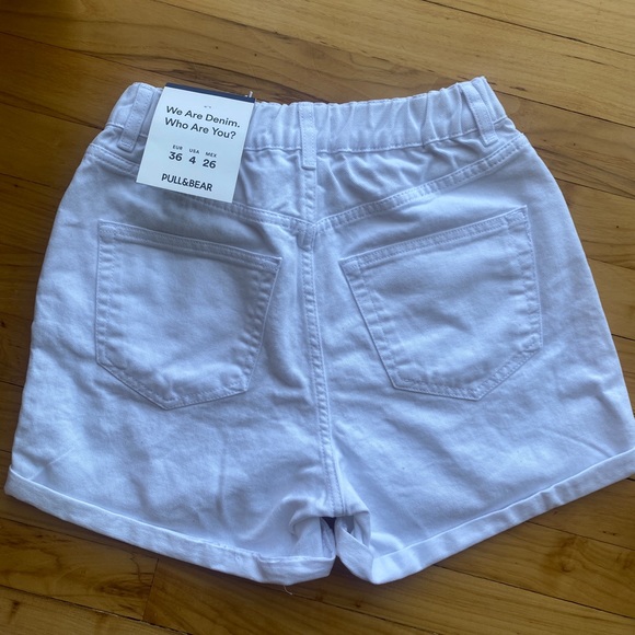 High Rise Denim Mom Shorts With Elastic Detail in White - Picture 6 of 10